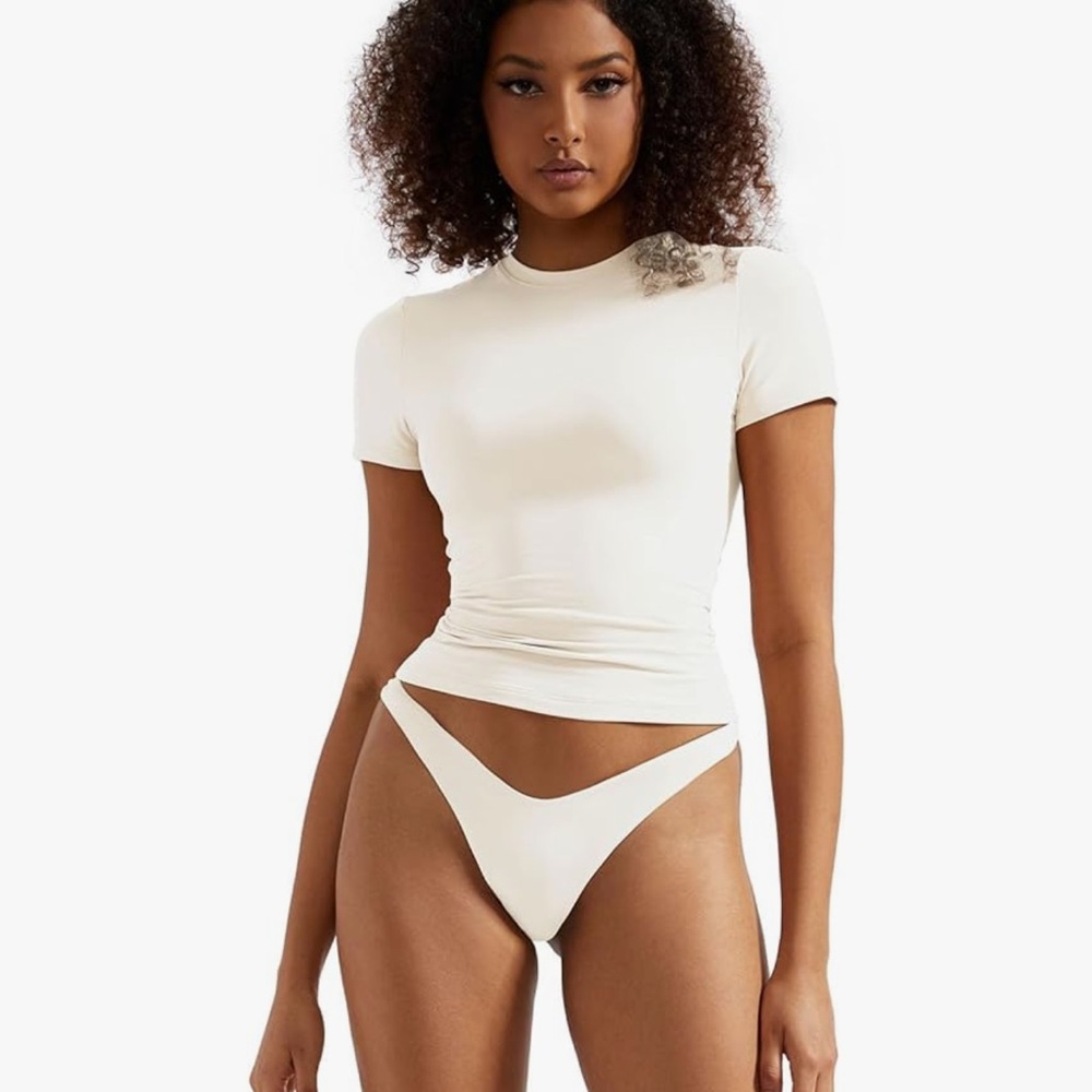 SUUKSESS Double Lined Fitted Tee White XS Y2K Crop Crew Neck Top Soft